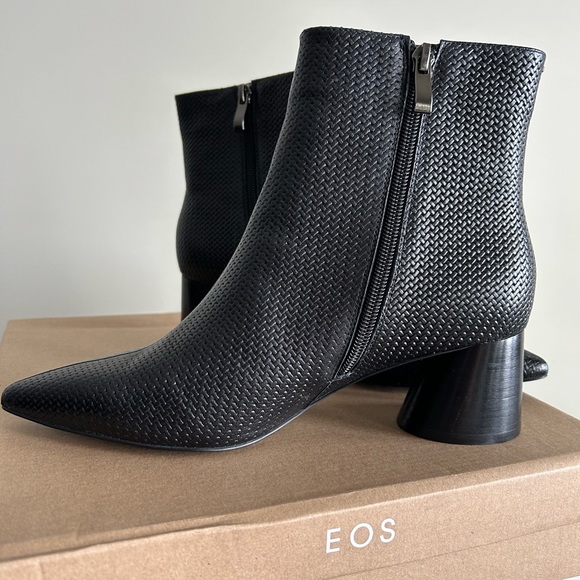 EOS WOVEN ANKLE BOOT - Picture 2 of 6
